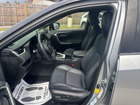 Used 2022 Toyota RAV4 XSE AWD/4WD image 21