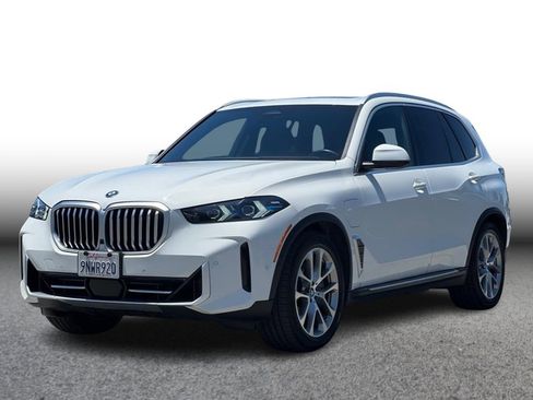 Used 2025 BMW X5 xDrive50e AWD/4WD image 1