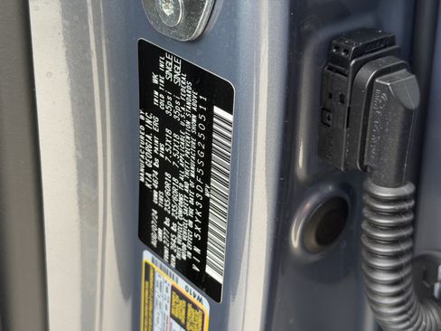Used 2025 Kia Sportage EX FWD image 34