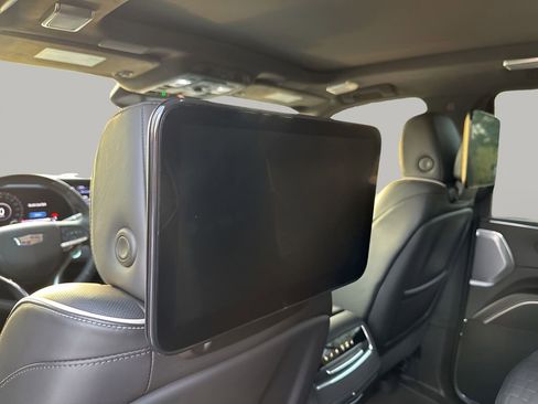 Certified 2024 Cadillac Escalade Sport Platinum w/ LPO, ONYX Package AWD/4WD image 22