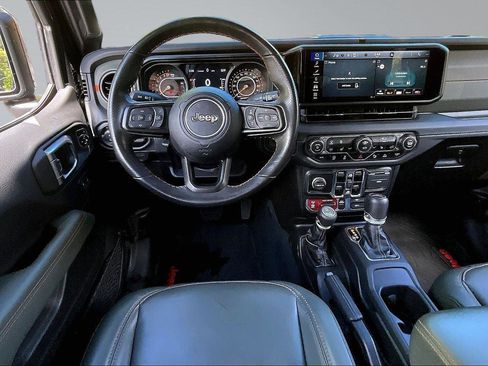 Used 2024 Jeep Gladiator Mojave w/ Safety Group AWD/4WD image 5