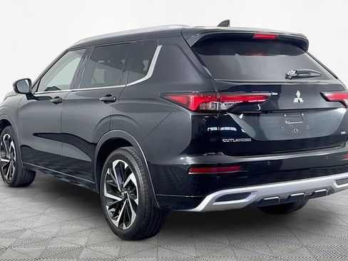 Used 2023 Mitsubishi Outlander SEL FWD image 4