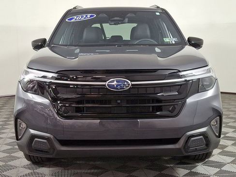 Used 2025 Subaru Forester Touring w/ Touring Package image 5