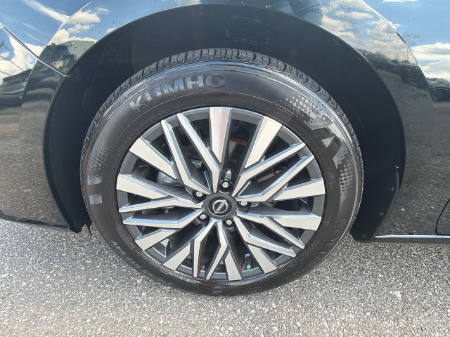 Used 2025 Nissan Altima 2.5 SV FWD image 11