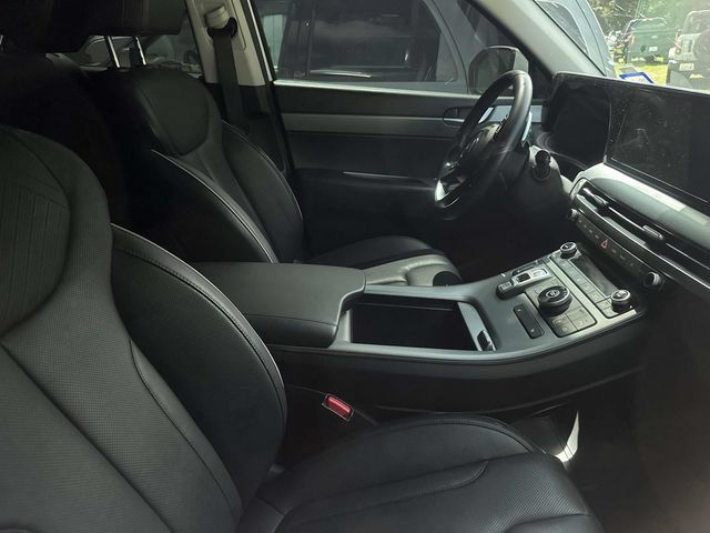 Used 2025 Hyundai Palisade SEL FWD image 16