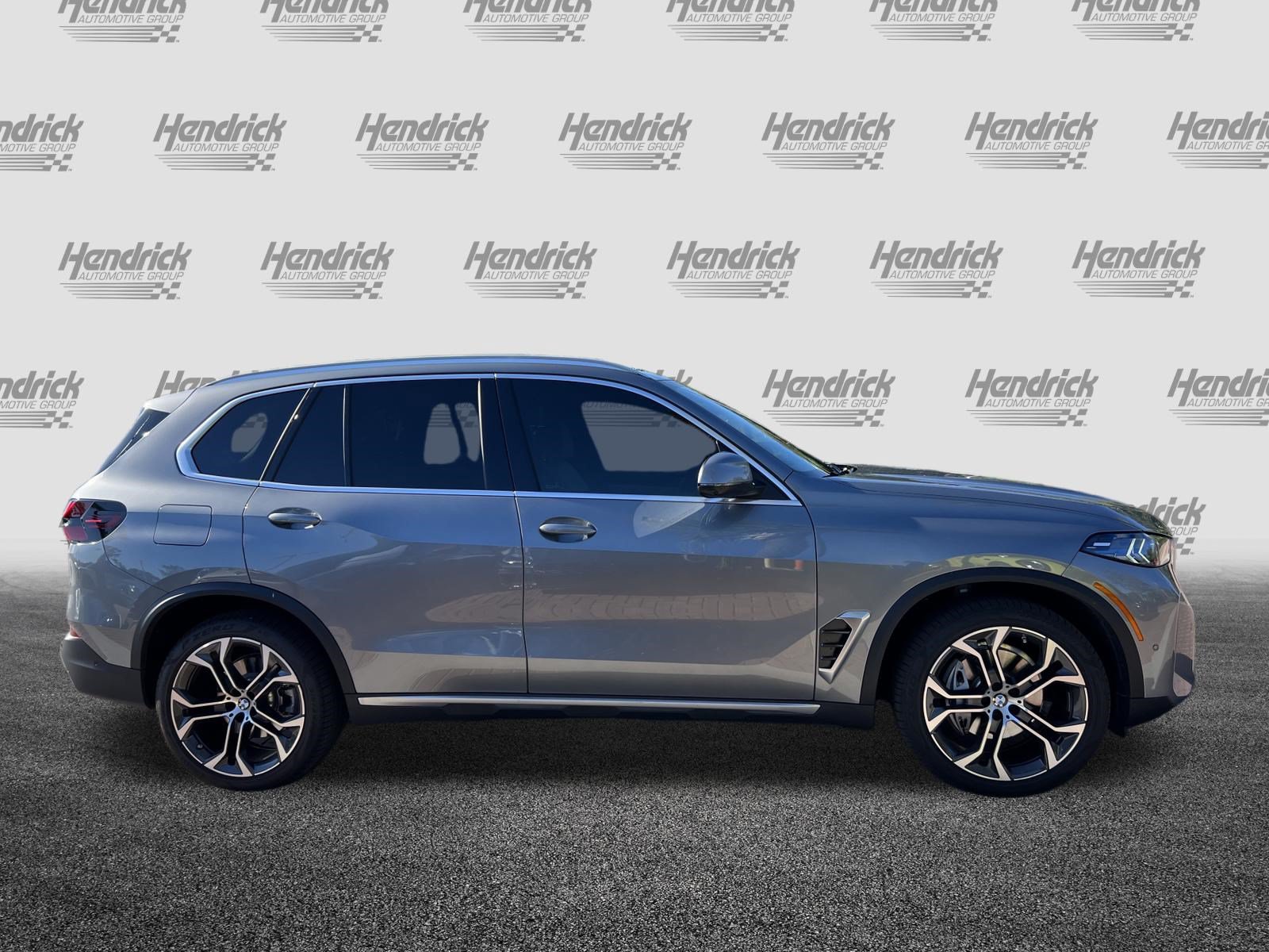 Certified 2026 BMW X5 xDrive40i AWD/4WD image 11