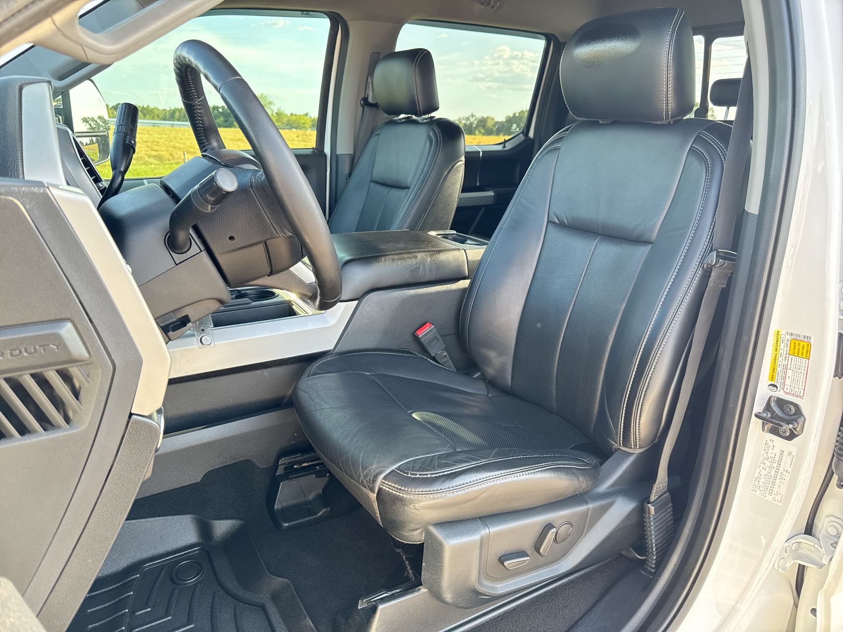 Used 2020 Ford F250 Lariat w/ Chrome Package AWD/4WD image 11