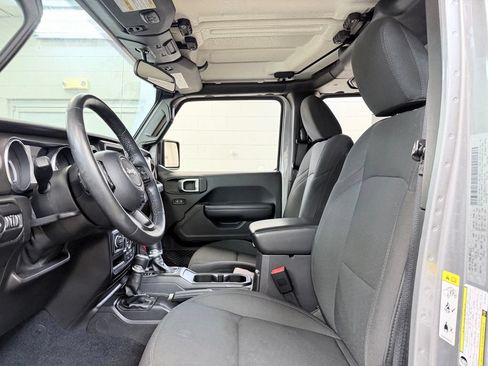Used 2018 Jeep Wrangler Unlimited Sport S AWD/4WD image 12