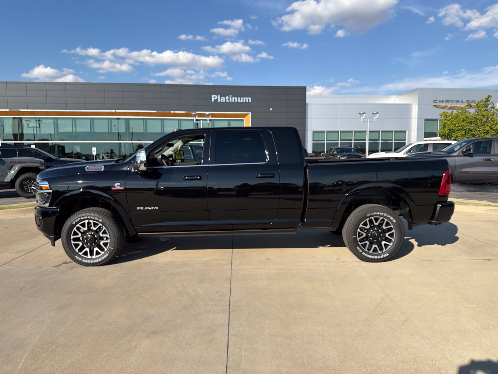 New 2027 RAM 3500 Limited AWD/4WD image 2