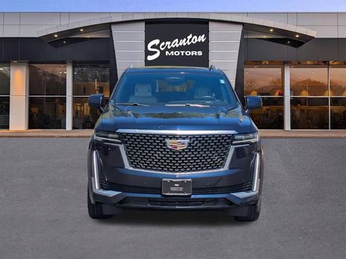 Used 2023 Cadillac Escalade Premium Luxury AWD/4WD image 8