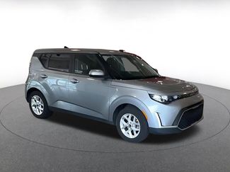 Used 2025 Kia Soul LX w/ LX Technology Package FWD video 2