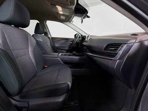 Certified 2023 Nissan Rogue SV AWD/4WD image 32