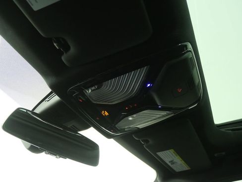 Used 2021 BMW 330i xDrive 330i xDrive w/ Convenience Package image 21