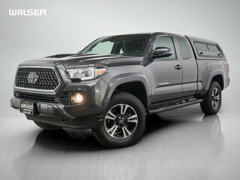 Used 2018 Toyota Tacoma TRD Sport w/ Exterior Package AWD/4WD image 1