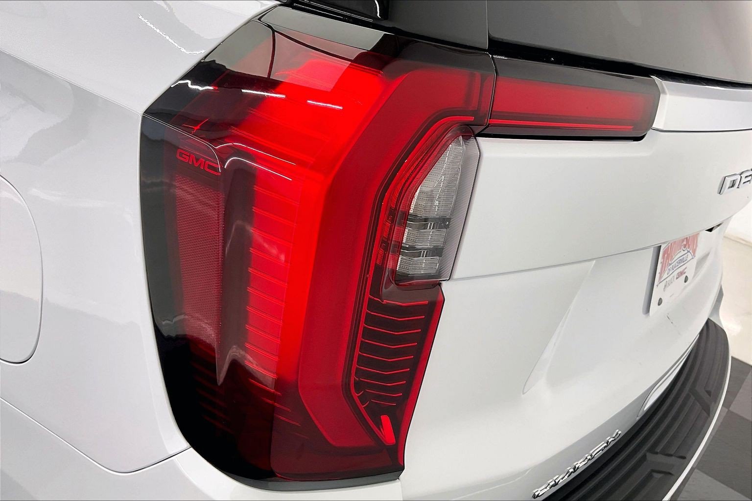 New 2026 GMC Yukon Denali w/ Denali Reserve Package AWD/4WD image 16