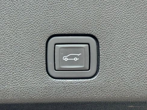 Certified 2024 Cadillac XT6 Sport w/ Technology Package AWD/4WD image 39