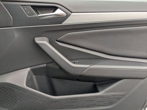 Used 2025 Volkswagen Jetta Sport image 33