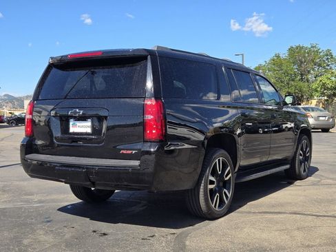 Used 2020 Chevrolet Suburban Premier w/ RST Edition AWD/4WD image 4