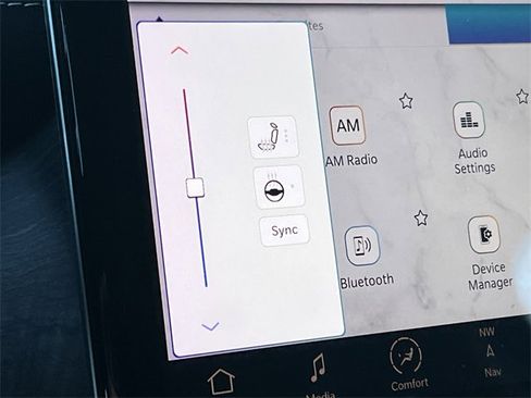 Certified 2023 Jeep Grand Cherokee Limited w/ Black Appearance Package image 27