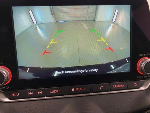 New 2025 Nissan Sentra SR image 18