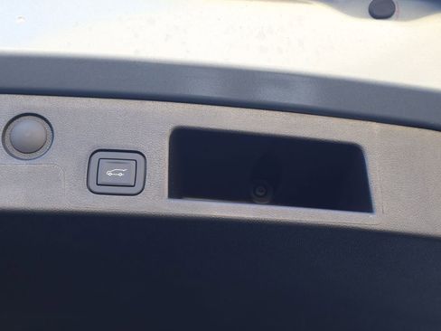 New 2026 Chevrolet Equinox RS w/ Convenience Package III FWD image 48