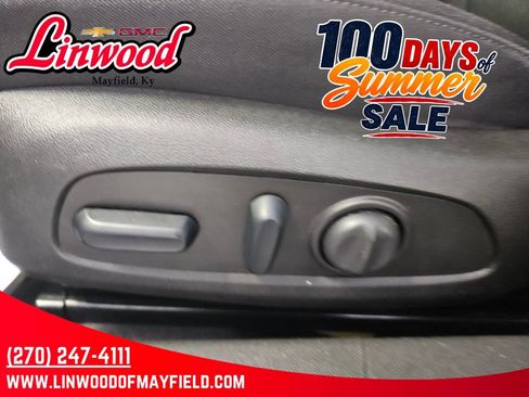Used 2023 Chevrolet Malibu LT FWD image 16