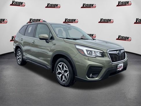 Used 2019 Subaru Forester Premium image 3