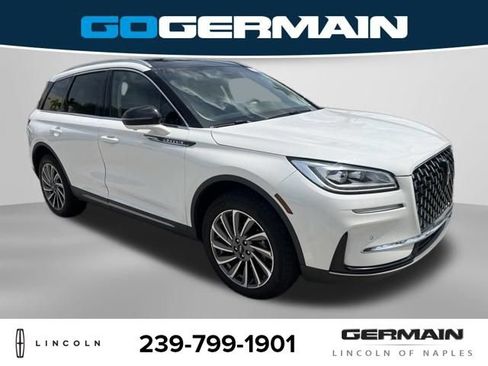 Used 2023 Lincoln Corsair Reserve w/ Equipment Group 201A FWD image 9