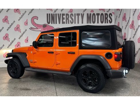 Used 2018 Jeep Wrangler Unlimited Sport S image 13