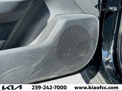 Certified 2025 Kia K4 EX image 22