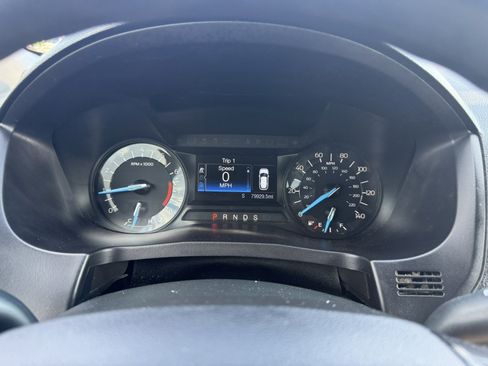 Used 2018 Ford Explorer FWD image 19