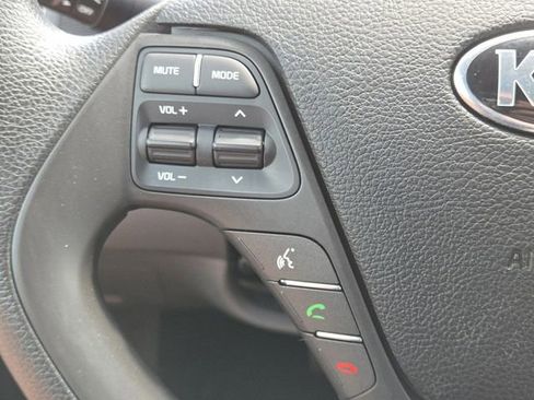 Used 2018 Kia Forte LX FWD image 8