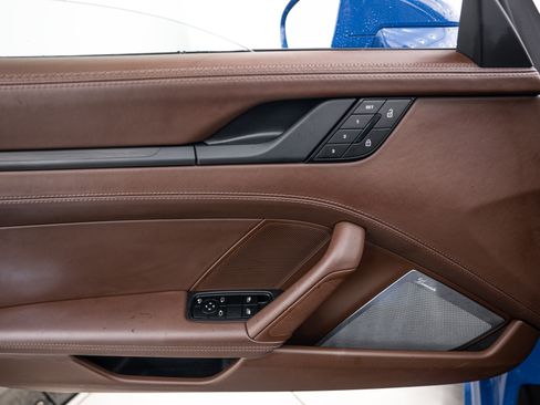 Certified 2025 Porsche 911 Targa 4S AWD/4WD image 20