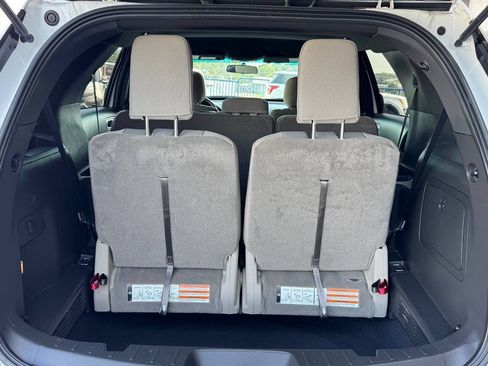 Used 2014 Ford Explorer XLT FWD image 55