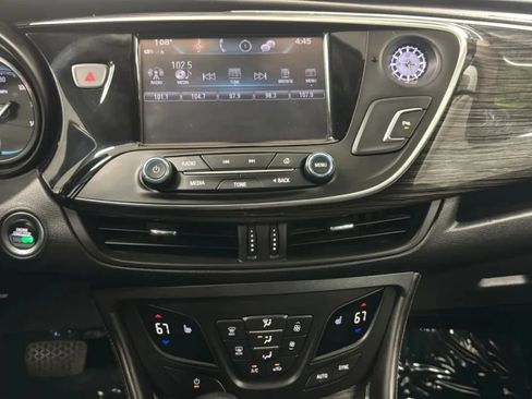 Used 2018 Buick Envision Essence AWD/4WD image 15