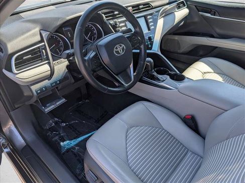 Used 2018 Toyota Camry SE FWD image 10
