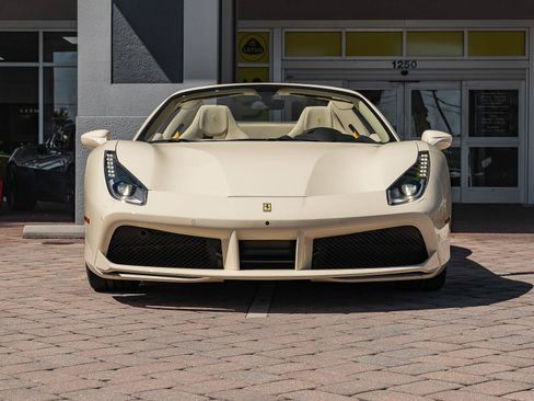 Used 2016 Ferrari 488 Spider RWD image 33