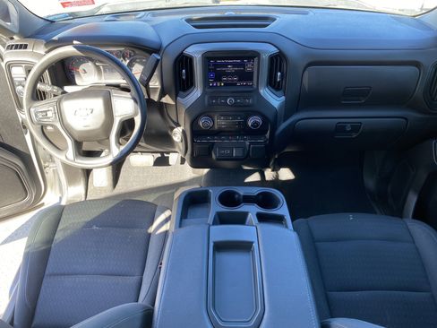 Used 2022 Chevrolet Silverado 1500 Custom image 15