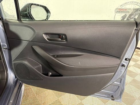 Used 2025 Toyota Corolla LE image 14