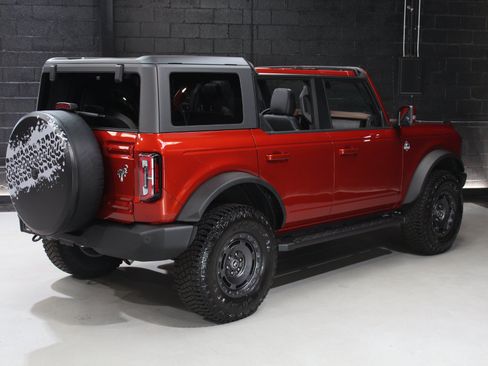 Used 2024 Ford Bronco Outer Banks AWD/4WD image 19