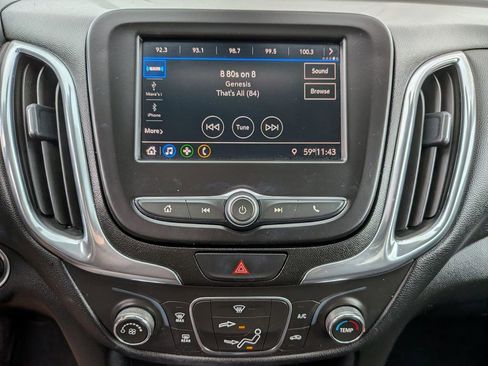 Used 2020 Chevrolet Equinox LT FWD image 24