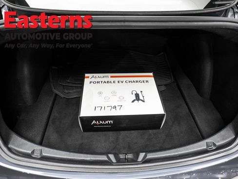Used 2021 Tesla Model 3 Standard Range Plus RWD image 9