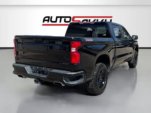 Used 2021 Chevrolet Silverado 1500 LT Trail Boss w/ Bed Protection Package AWD/4WD image 7