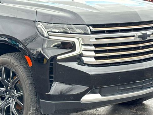 Used 2023 Chevrolet Tahoe High Country w/ Premium Package 2 AWD/4WD image 5