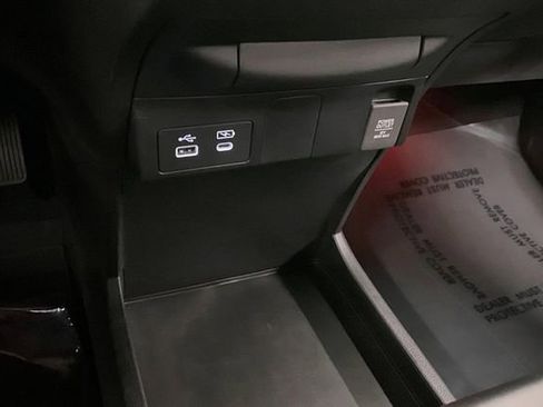 Used 2025 Honda Odyssey Sport-L image 38