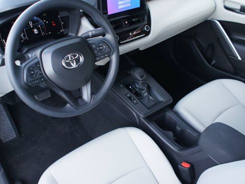 Certified 2026 Toyota Corolla Cross L FWD image 2