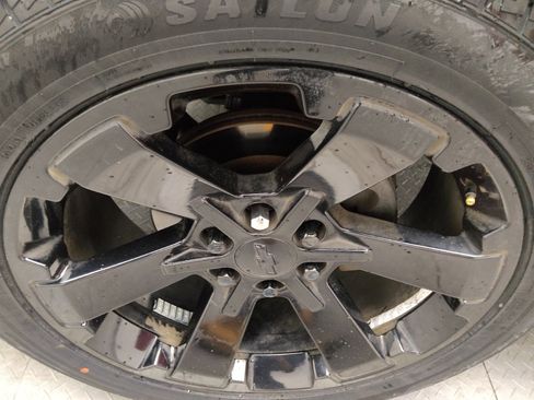 Used 2018 Chevrolet Silverado 1500 LT w/ Rally 2 Edition image 31