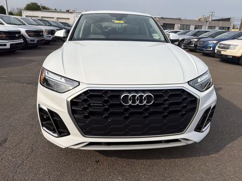 Used 2023 Audi Q5 2.0T Premium w/ Convenience Package AWD/4WD image 8
