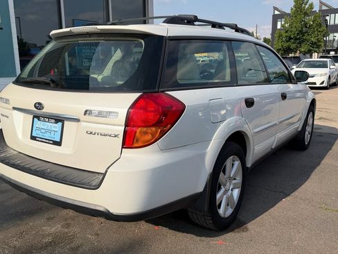 Used 2007 Subaru Outback 2.5i AWD/4WD image 2