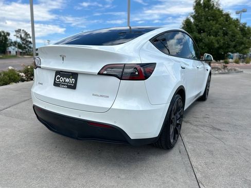 Used 2022 Tesla Model Y Performance AWD/4WD image 7